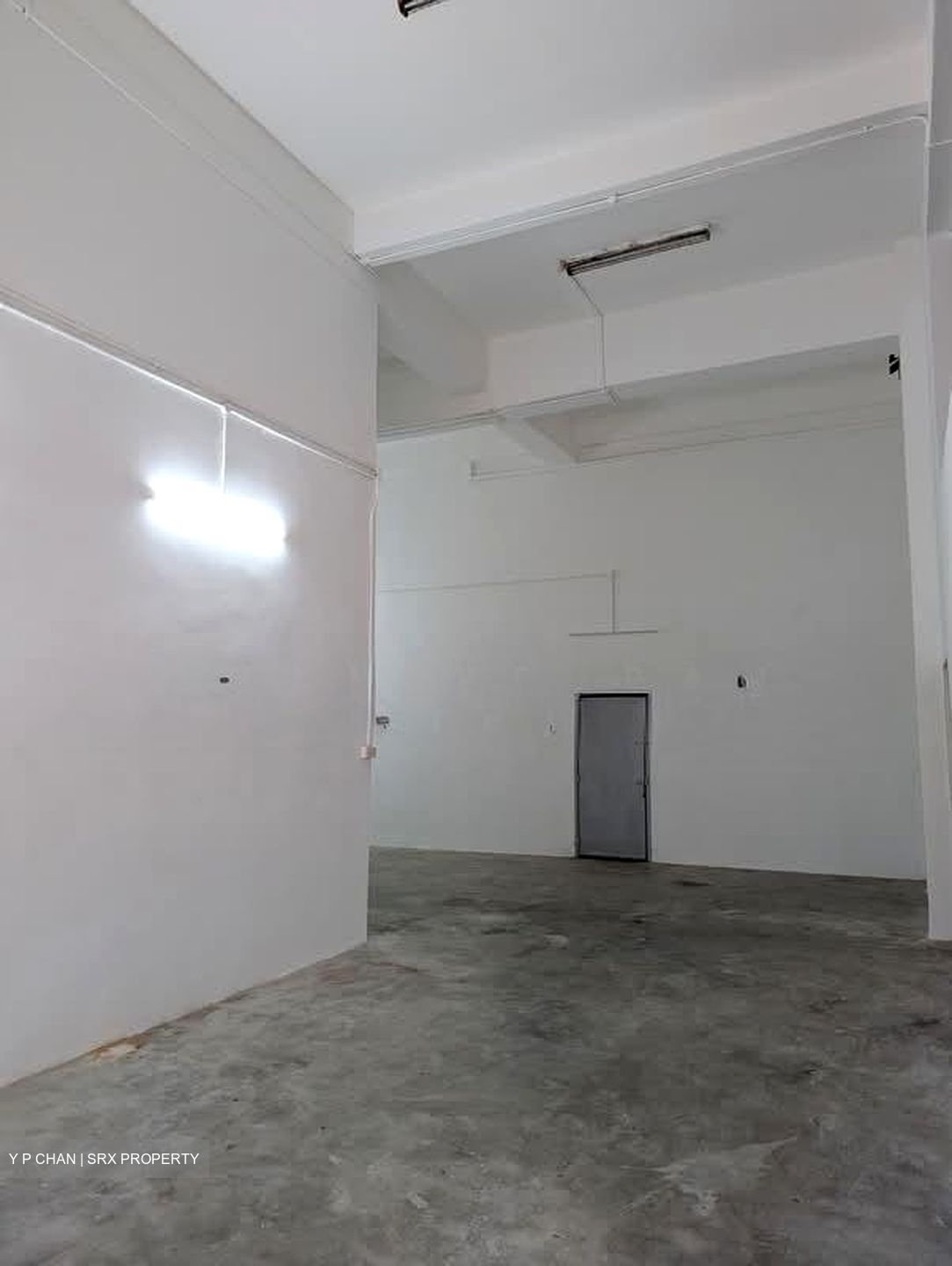 Pemimpin Industrial Building (D20), Factory #536716301
